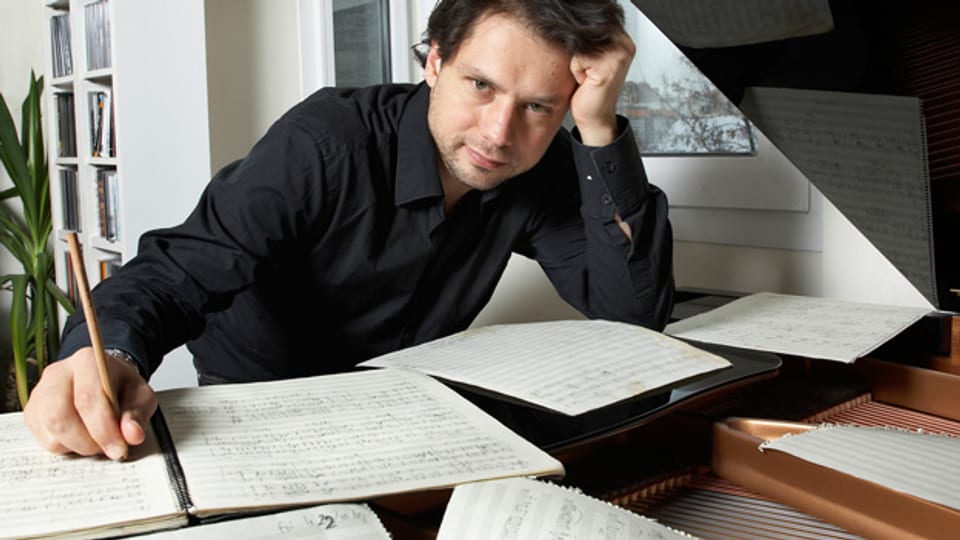 Der Komponist und Kontrabassist Dubugnon zeigt sich als wahrer Meister der Orchestrierung.