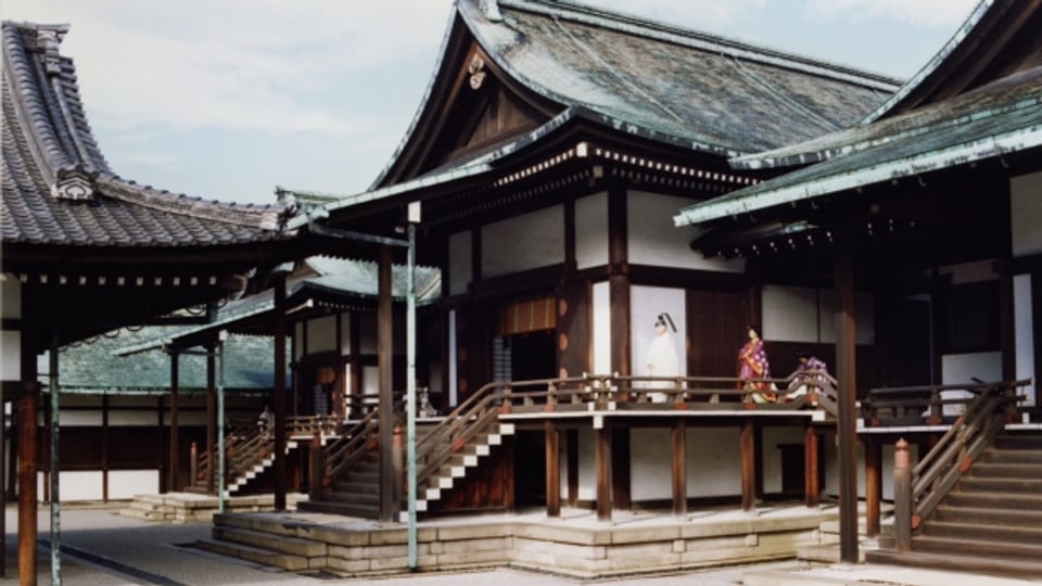Wie war das Leben am japanischen Kaiserhof? Sei Shonagon gibt ein paar Eindrücke.
