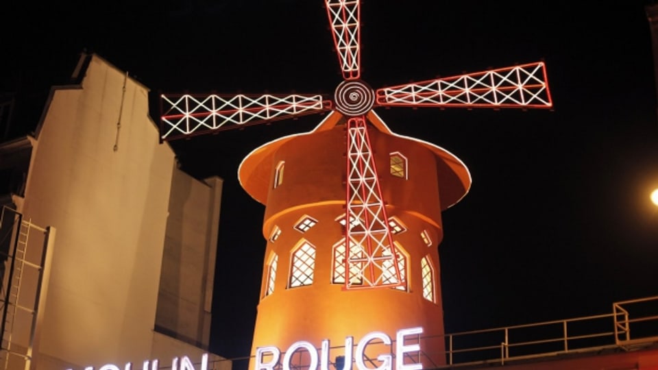 Das weltbekannte Moulin Rouge in Paris.