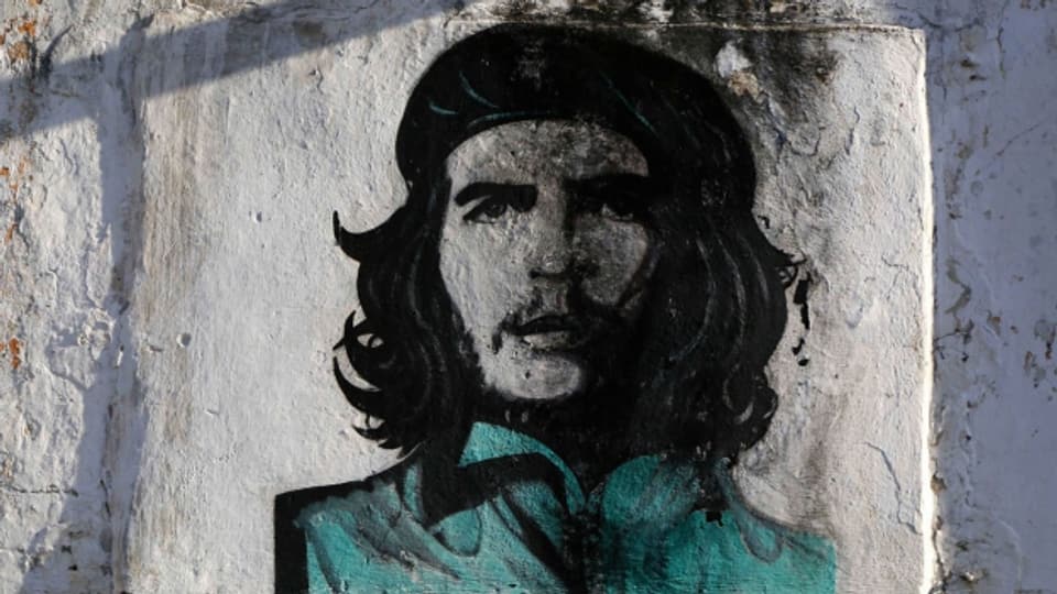 Ein Che-Gemälde an einer Hauswand in Havanna.