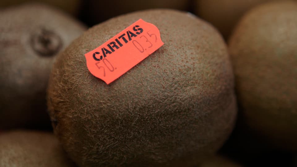 Caritas Lebensmittelläden unterstützen Menschen mit kleinem Budget.