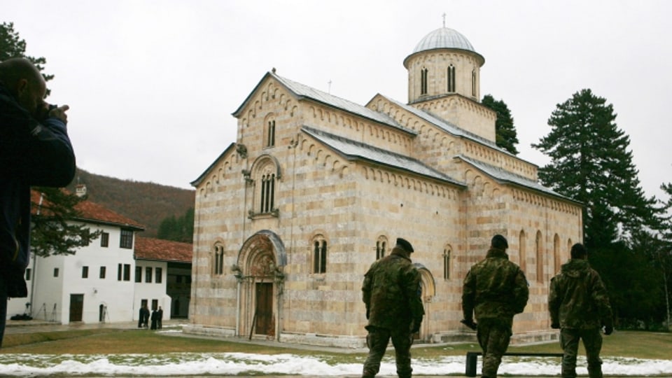 Die serbisch-orthodoxen Klöster stehen zum Teil im Zentrum von ethnisch-politischen Spannungen.