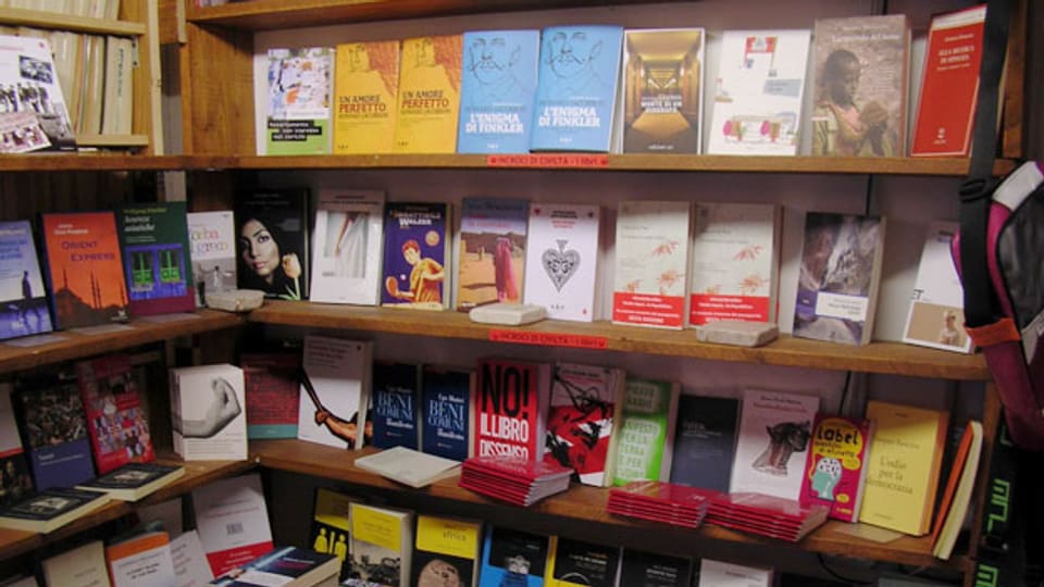 Statt anspruchsvoller Literaturimmer mehr belletristische Massenware? Der italienische Buchmarkt.
