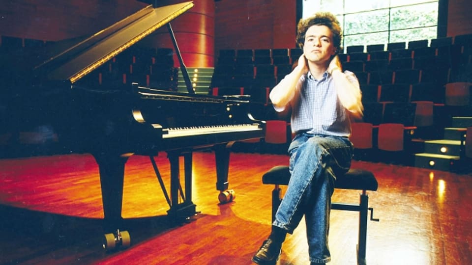 Der 45-jährige russische Pianist hat bereits als Teenager die Bühnen der Welt erobert.