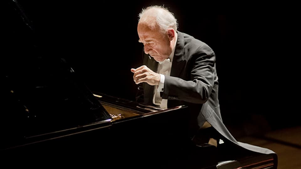 Maurizio Pollini bei seinem Auftritt in Luzern 2013.