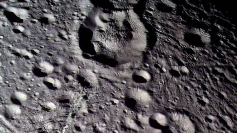 Die rätselhaften Monde des Saturns Wissenschaftsmagazin SRF