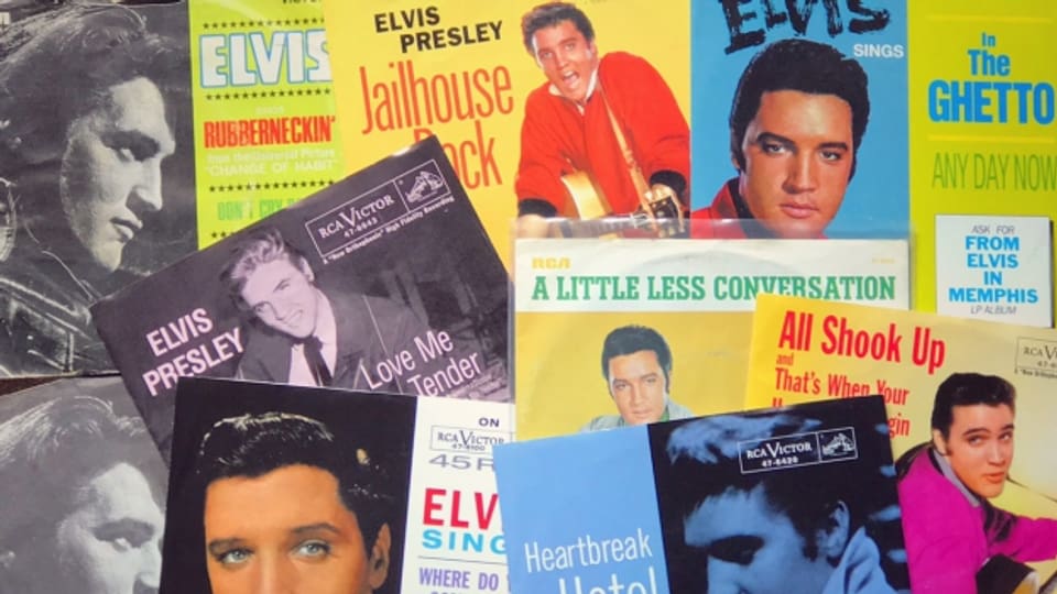Elvis-Singles aus DJ Pesas Plattensammlung