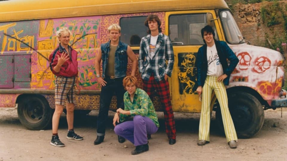 Die Toten Hosen in den 80ern mit Hippie-Punk-Bus