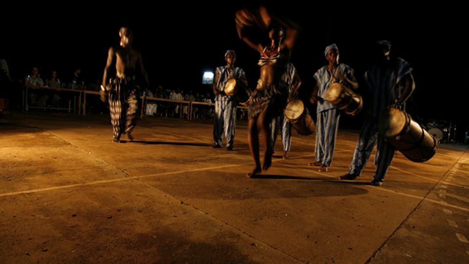 Tanzgruppe in Burkina Faso.