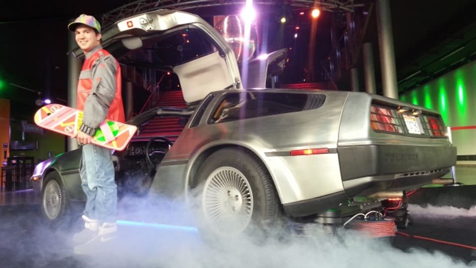 Roland Hirter mit seinem DeLorean.