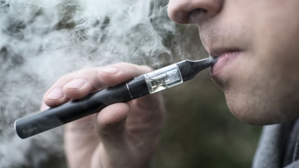 Ein Angebot für eine gratis E-Zigarette sorgt für mächtig Ärger