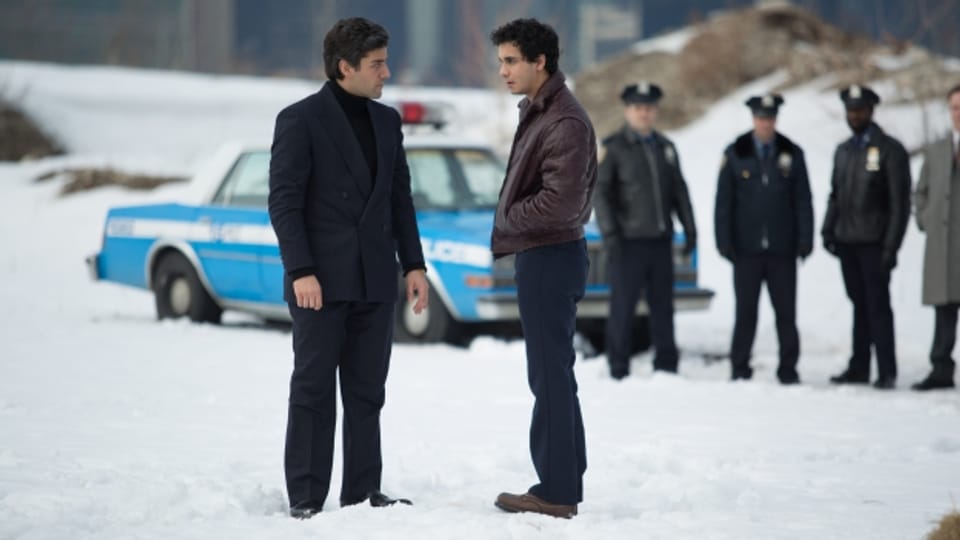 Verkehrte Welt: Abel Morales (Oscar Isaac, links) wird bestohlen, doch er ist es, dem die Polizei das Leben schwermacht.