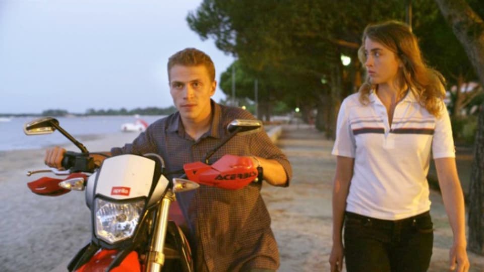 Arnaud (Kevin Azaïs) zieht es zur burschikosen Madeleine (Adèle Haenel).