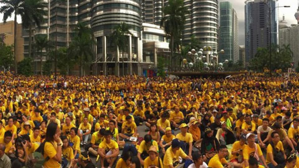 Die Gelbhemden verlangen den Rücktritt von Najib