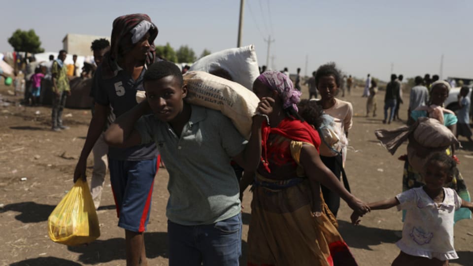 Tausende Menschen sind vor den Kämpfen in der Region Tigray geflohen.