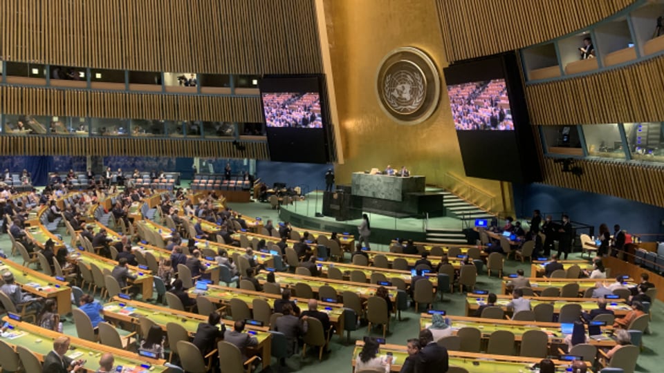 Historischer Entscheid an der UNO-Vollversammlung in New York: Die Schweiz darf Platz nehmen am «Tisch der Mächtigen».