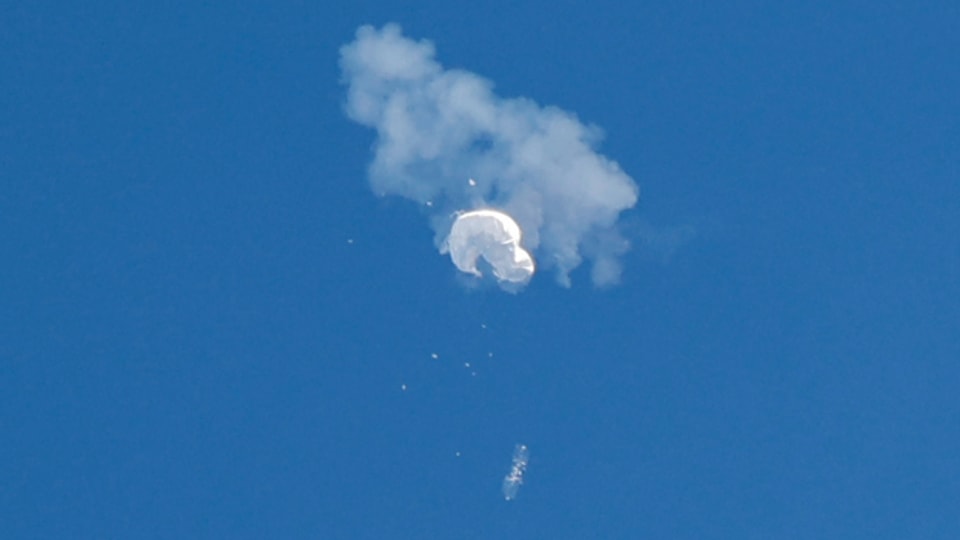 Der mutmassliche chinesische Spionageballon über den USA wurde schlussendlich vor der Atlantikküste beim Bundesstaat South Carolina mit einer Rakete zum Absturz gebracht.