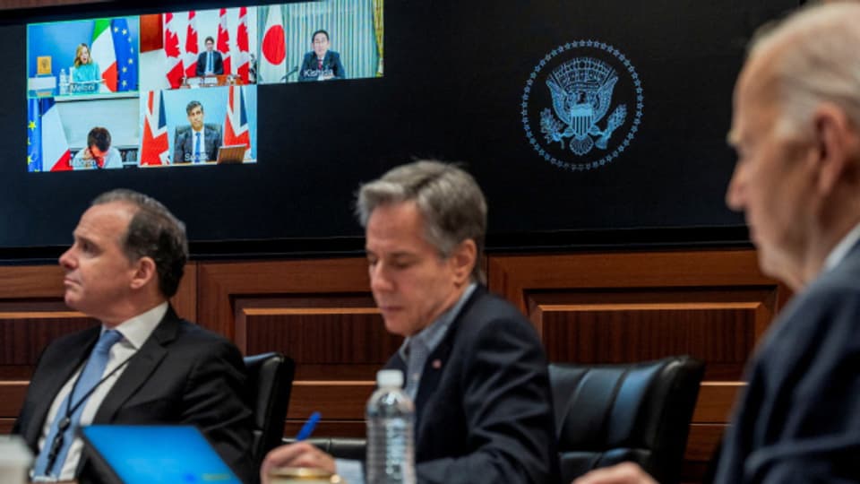 US-Präsident Joe Biden und Außenminister Antony Blinken an einer Videokonferenz mit den Staats- und Regierungschefs der G7, um den iranischen Angriff auf Israel zu besprechen.
