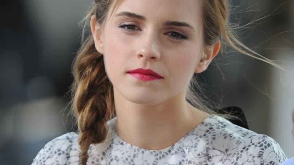 Trägt ihren Zopf bewusst schludrig: Schauspielerin Emma Watson.