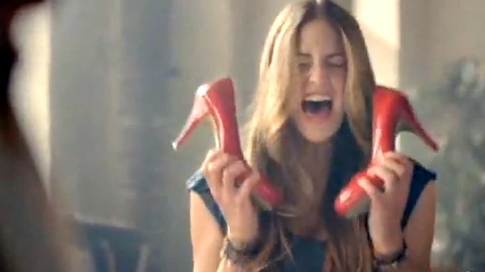 Online-Shopping macht Frauen hysterisch: Zalando-Werbung.