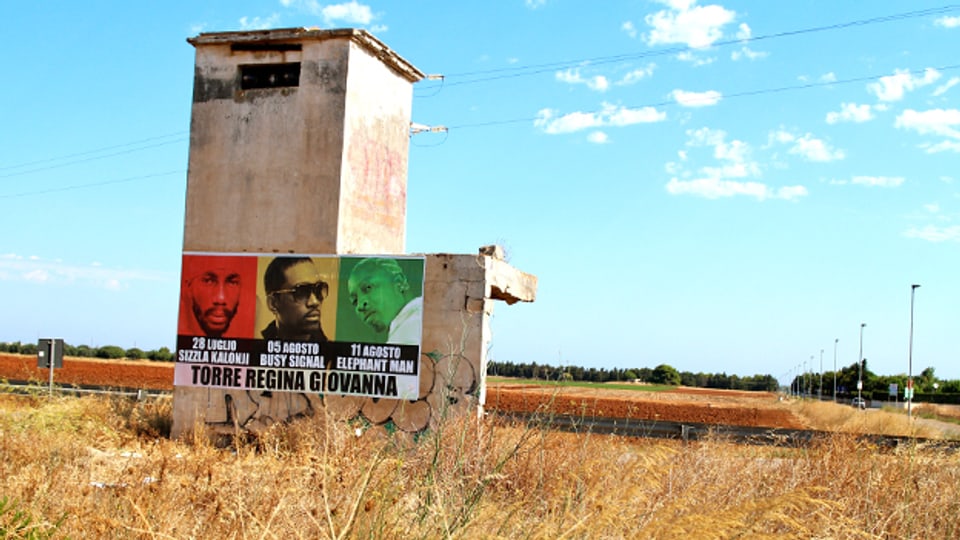 Die grossen Namen aus Jamaika treten im Juli und August im Süden Italiens auf: Plakatwand in Brindisi.