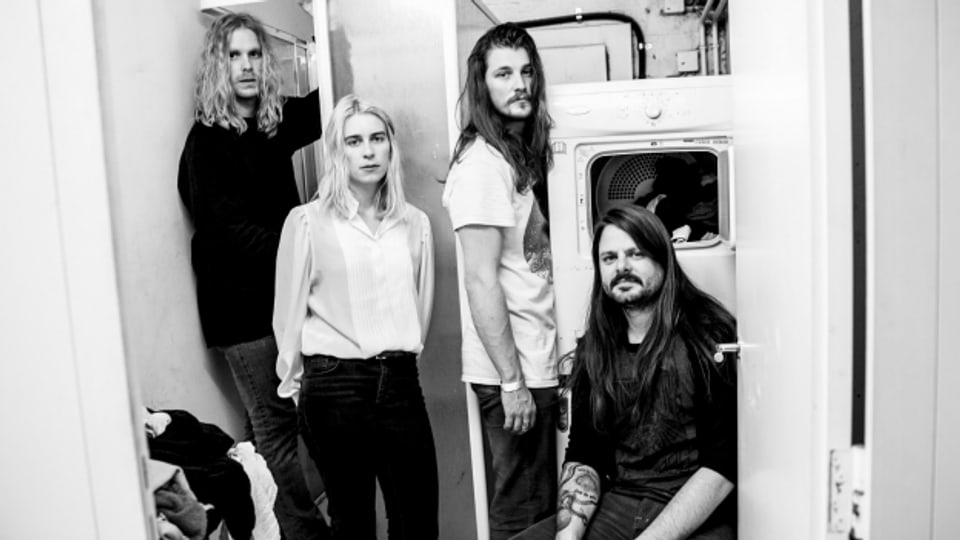 punkt CHPremiere Die neue Annie TaylorSingle «17 Days» SRF 3 punkt