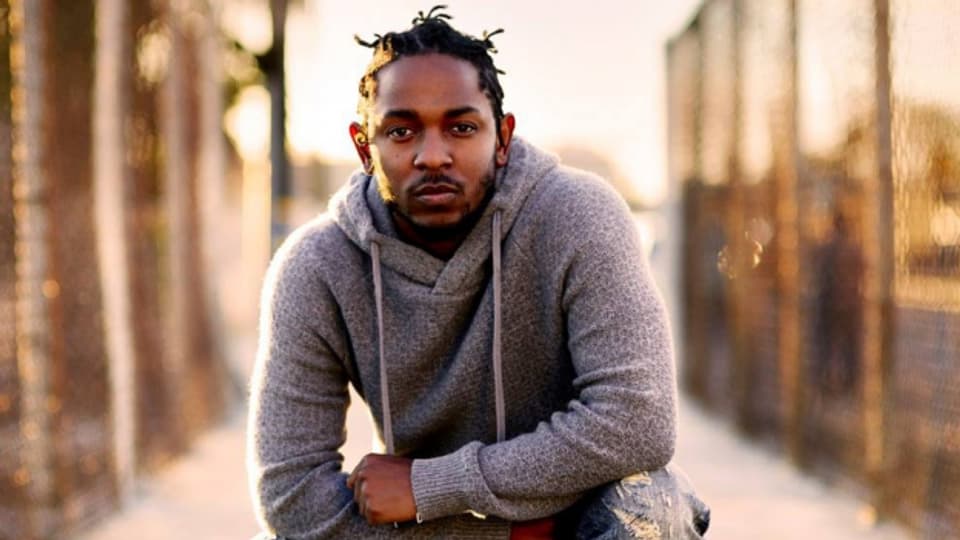 Kendrick Lamar - eigentlich sollten wir hin knien und nicht er.