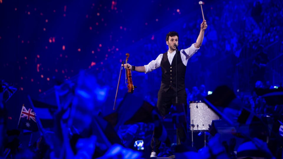 Sebalter trat am Eurovision Song Contest pfeifend für die Schweiz auf.
