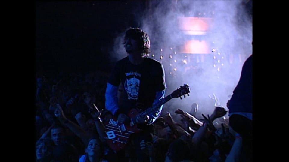 Foo Fighters-Chef Dave Grohl im Publikum am Open Air St. Gallen 2005