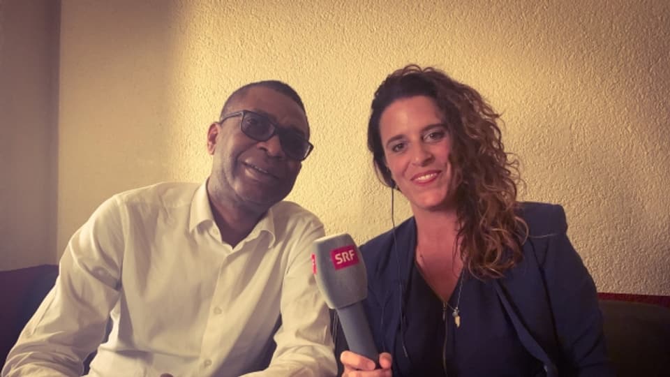 World Music Special Redaktorin Rahel Giger traf Youssou N’Dour zu seinem 60. Geburtstag in Zürich zum Interview.