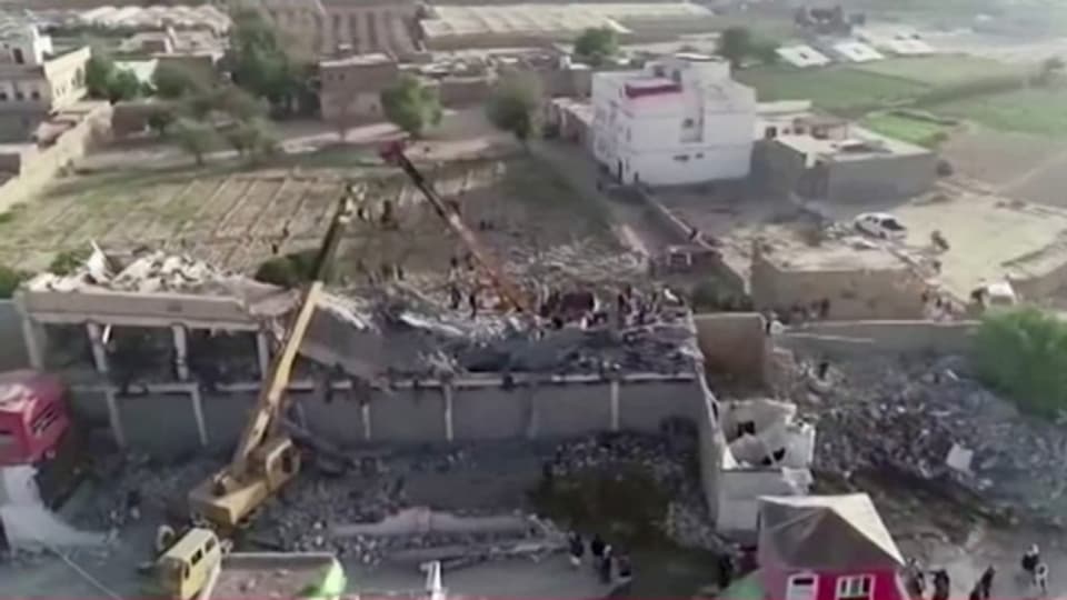 Drohnenaufnahme des zerstörten Gefängnisses in Saada nach dem Luftangriff.