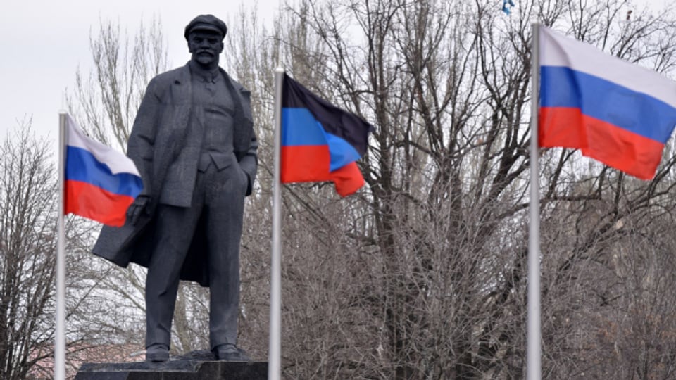 Gilt aus Sicht des russischen Präsidenten Putin als Stifter der Ukraine: Der russische Revolutionsführer Wladimir Lenin. Denkmal in der ukrainischen Stadt Donezk.
