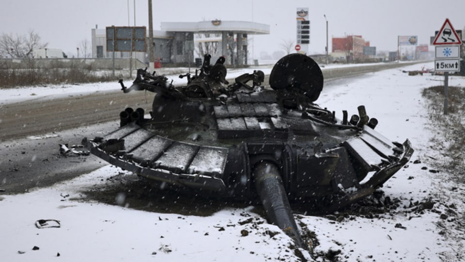 Spuren des Krieges: Zerstörter russischer Panzer.