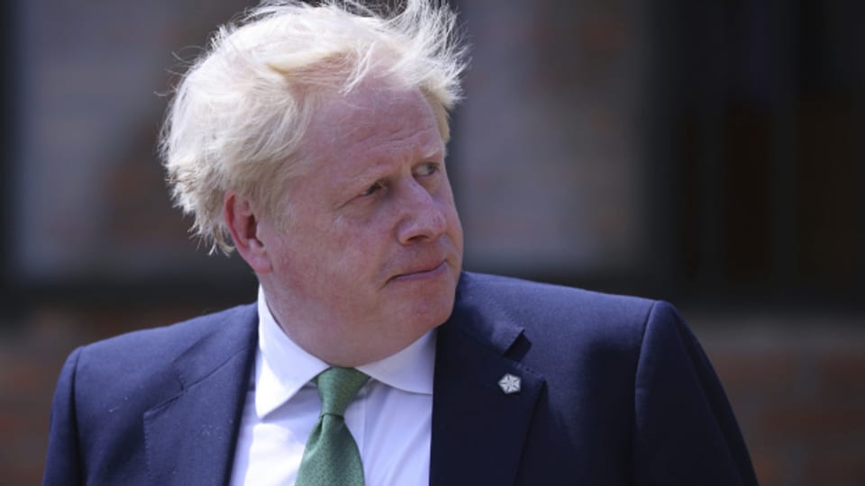 Der britische Premierminister Boris Johnson sieht sich mit zwei Niederlagen konfrontiert.