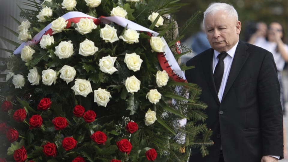  PiS-Chef Jaroslaw Kaczynski präsentierte die Forderung symbolträchtig am 83. Jahrestag des deutschen Überfalls auf Polen.