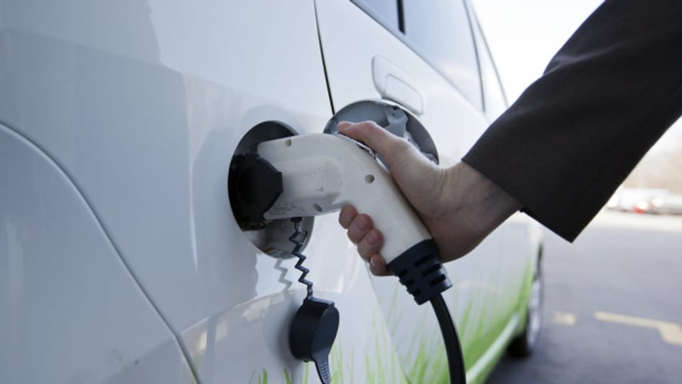 Für den Umstieg auf die Elektromobilität sind die Autohersteller auf bestimmte Rohstoffe angewiesen.