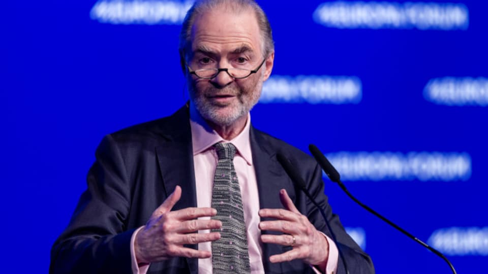 Der Historiker Timothy Garton Ash während einer Rede, anlässlich der Eröffnung des Europa-Forums in Luzern im November 2022.