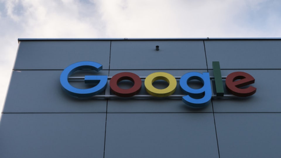 Heute hat der Mutterkonzern von Google, Alphabet, den Abbau von 12'000 Stellen weltweit angekündigt.