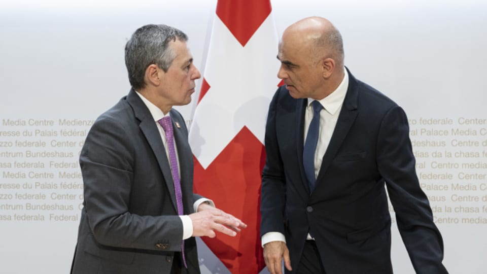 Bundespräsident Alain Berset und Bundesrat Ignazio Cassis verkünden an einer Medienkonferenz ein neues humanitäres Hilfspaket der Schweiz für die Ukraine.