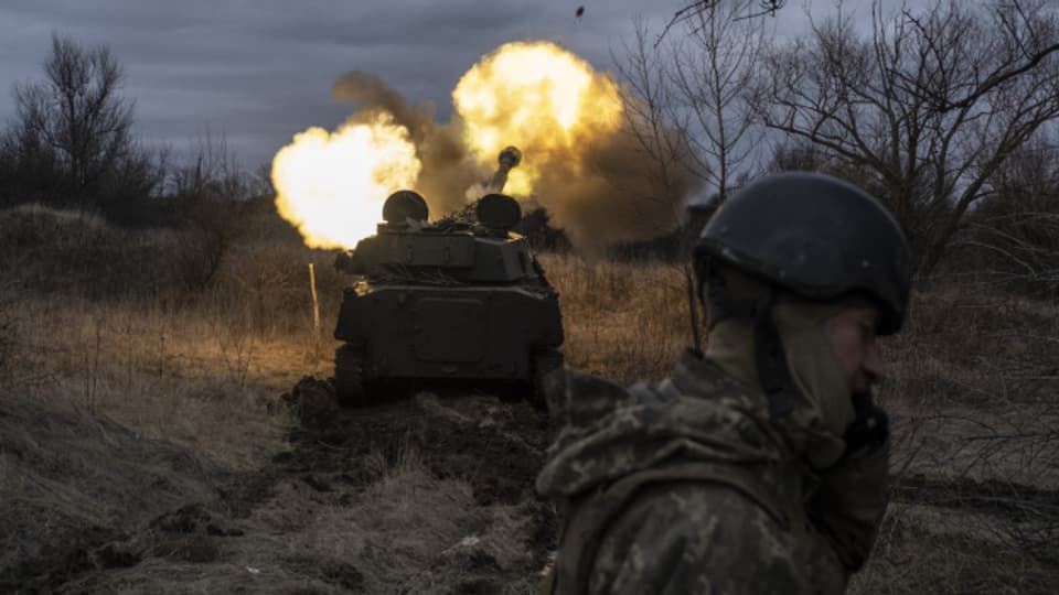 Ukrainische Artillerie im EInsatz im Donbass