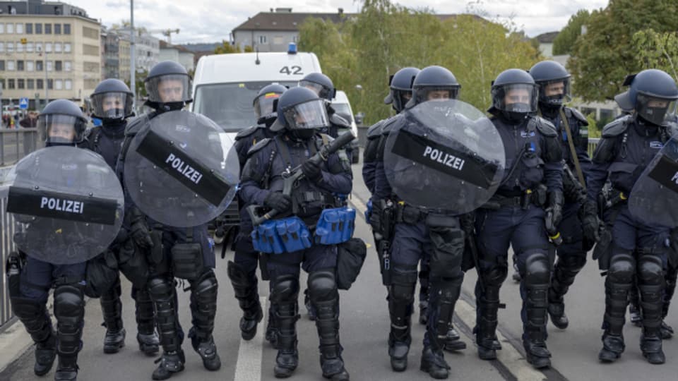 Der Personalmangel sei massiv, beklagt der Verband Schweizerischer Polizeibeamter.
