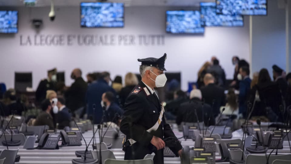 Für den Prozess gegen die mächtigste Mafia-Organisation Italiens wurde dieser Raum zu einem «Bunker» verstärkt.