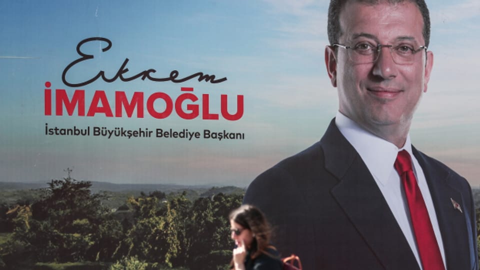 Wahlplakat des amtierenden Bürgermeisters von Istanbul Ekrem Imamoglu.