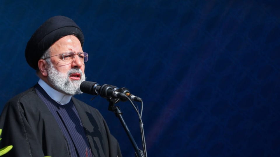 Der iranische Präsident Raisi macht Israel für den Angriff in Damaskus verantwortlich.