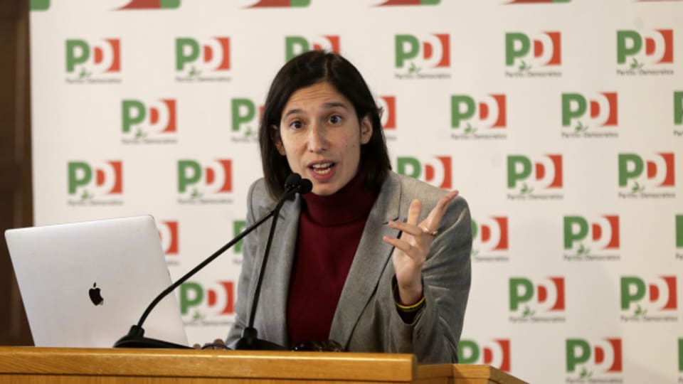 Im Rennen um das Amt der Parteichefin des Partito Democratico ist auch die 38jährige Elly Schlein, die in Lugano aufgewachsen ist.