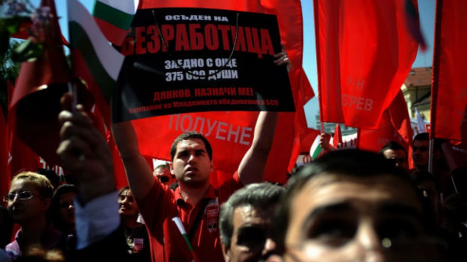 Auch in Bulgarien treibt die Arbeitslosigkeit viele Menschen ins Ausland. Im Bild sind Demonstranten am 1. Mai 2010.Auch in Bulgarien treibt die Arbeitslosigkeit viele Menschen ins Ausland. Im Bild Demonstranten am 1. Mai 2010