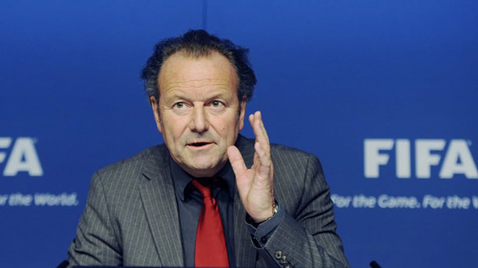 Mark Pieth, Vorsitzender der unabhängigen Beraterkommission des FIFA-Ausschusses während einer Pressekonferenz im Hauptsitz der FIFA in Zürich.