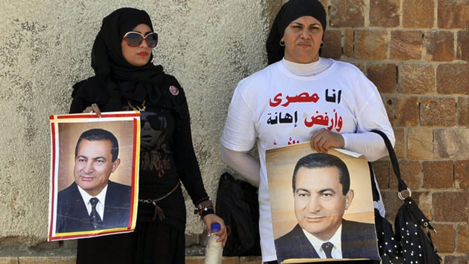 Anhängerinnen des gestürzten Präsidenten Hosni Mubarak