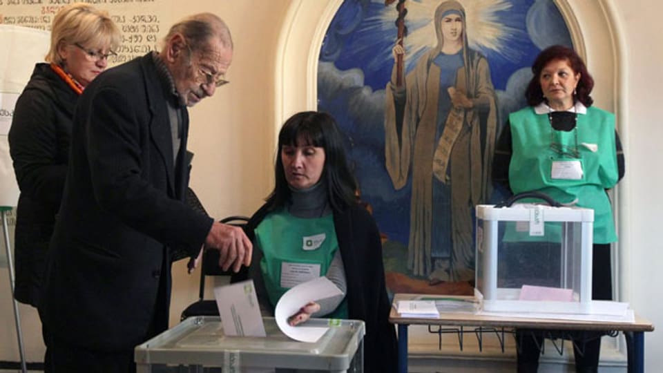 3.5 Millionen Georgier wählen einen neuen Präsidenten.