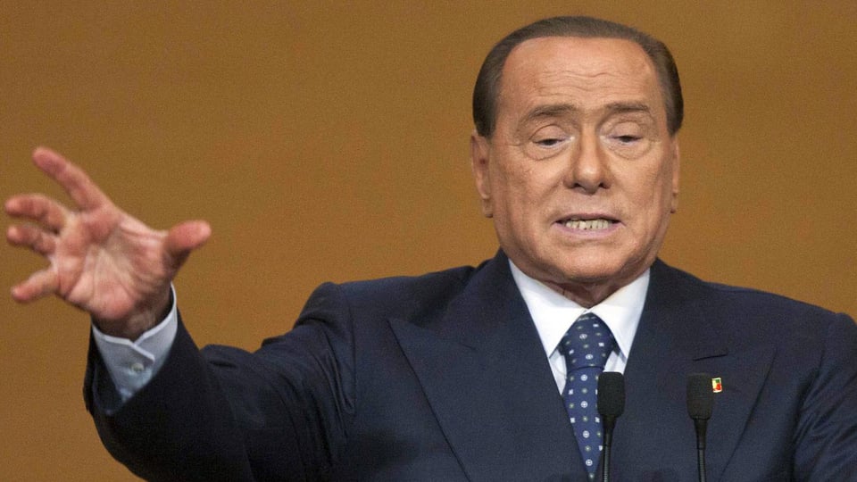 Silvio Berlusconi an der Parteisitzung